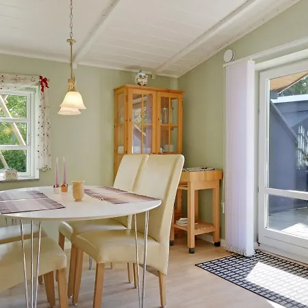 Two-bedroom Holiday In 21 * Hemmet
