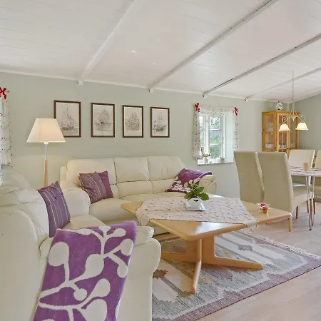 Two-bedroom Holiday In 21 דירה *