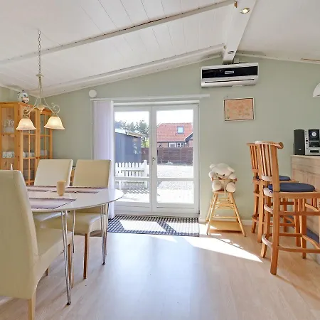 Two-bedroom Holiday In 21 דירה *